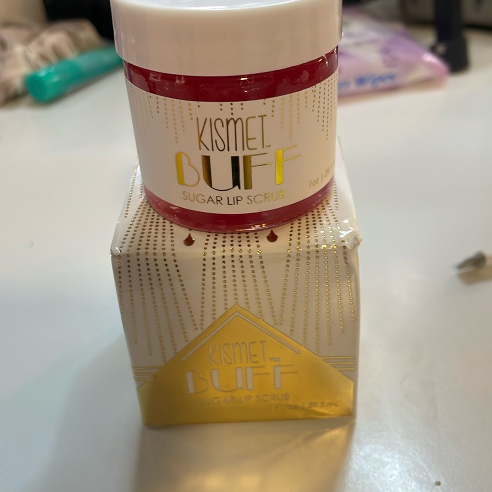 4/$15 Kismet cosmetics lip scrub